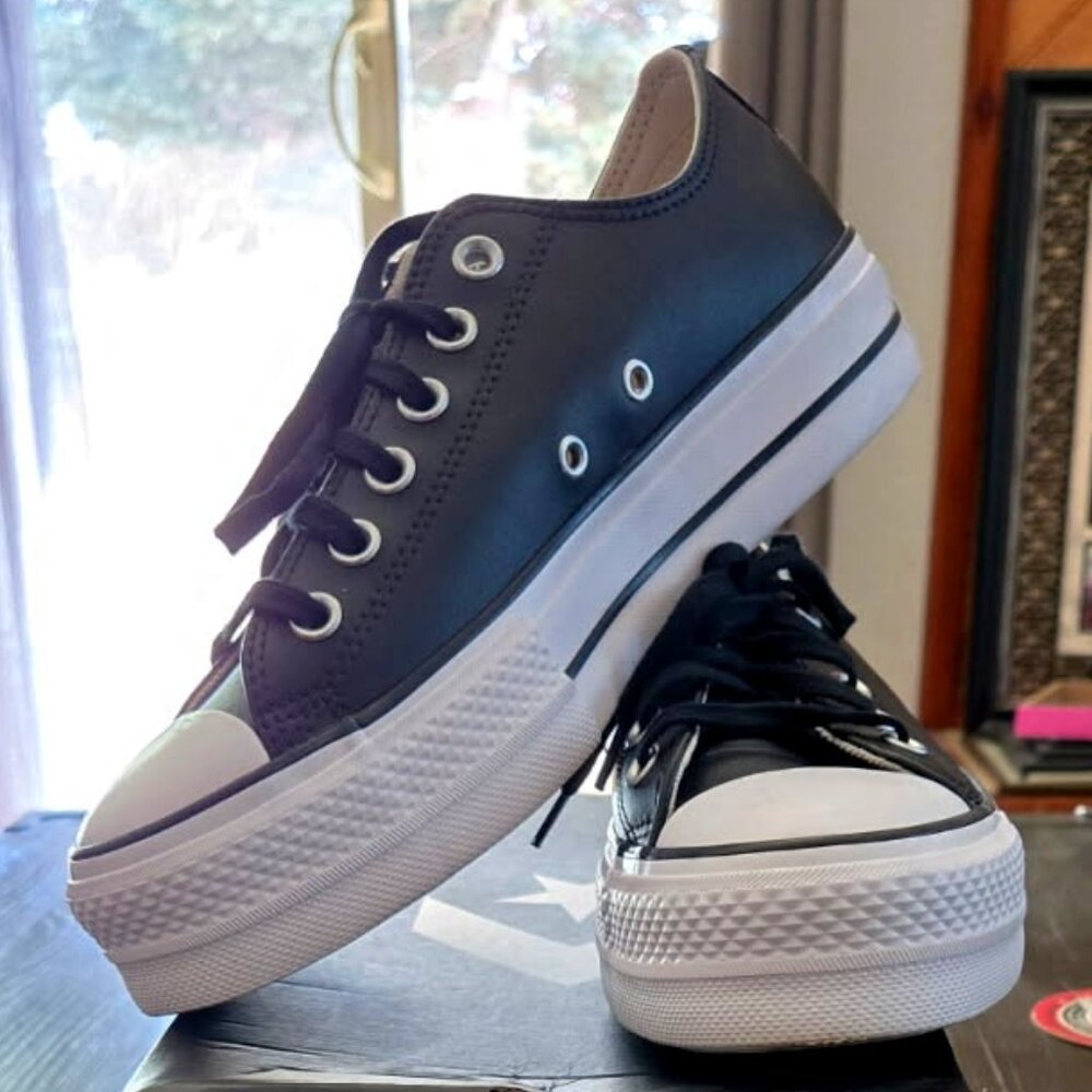 Chuck Taylor All Star Lift Platform Leather